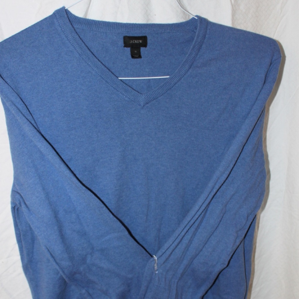 J CREW BLUE V NECK SWEATER (S)